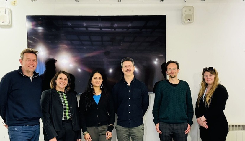 picture of simrun and sussex hive scholars